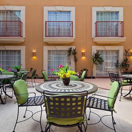 Best Western Plus Atrium Inn Schertz Exterior foto